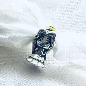 🌹 NWOT Princess Belle Charm